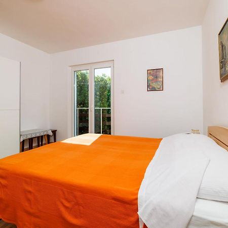 Apartment Zdravka Banjol Bagian luar foto