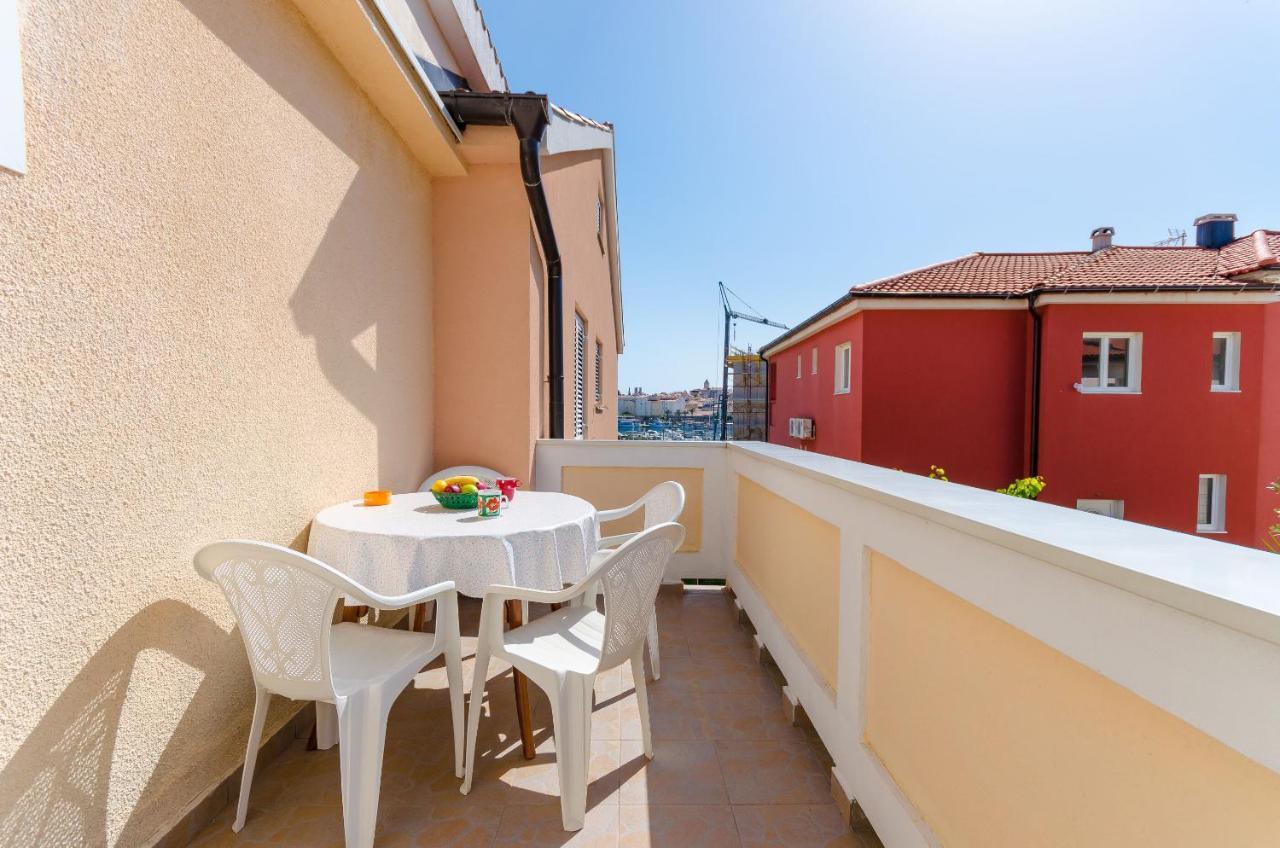 Apartment Zdravka Banjol Bagian luar foto