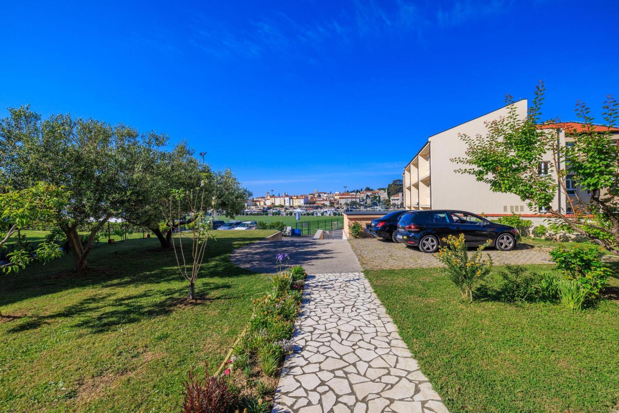 Apartment Zdravka Banjol Bagian luar foto
