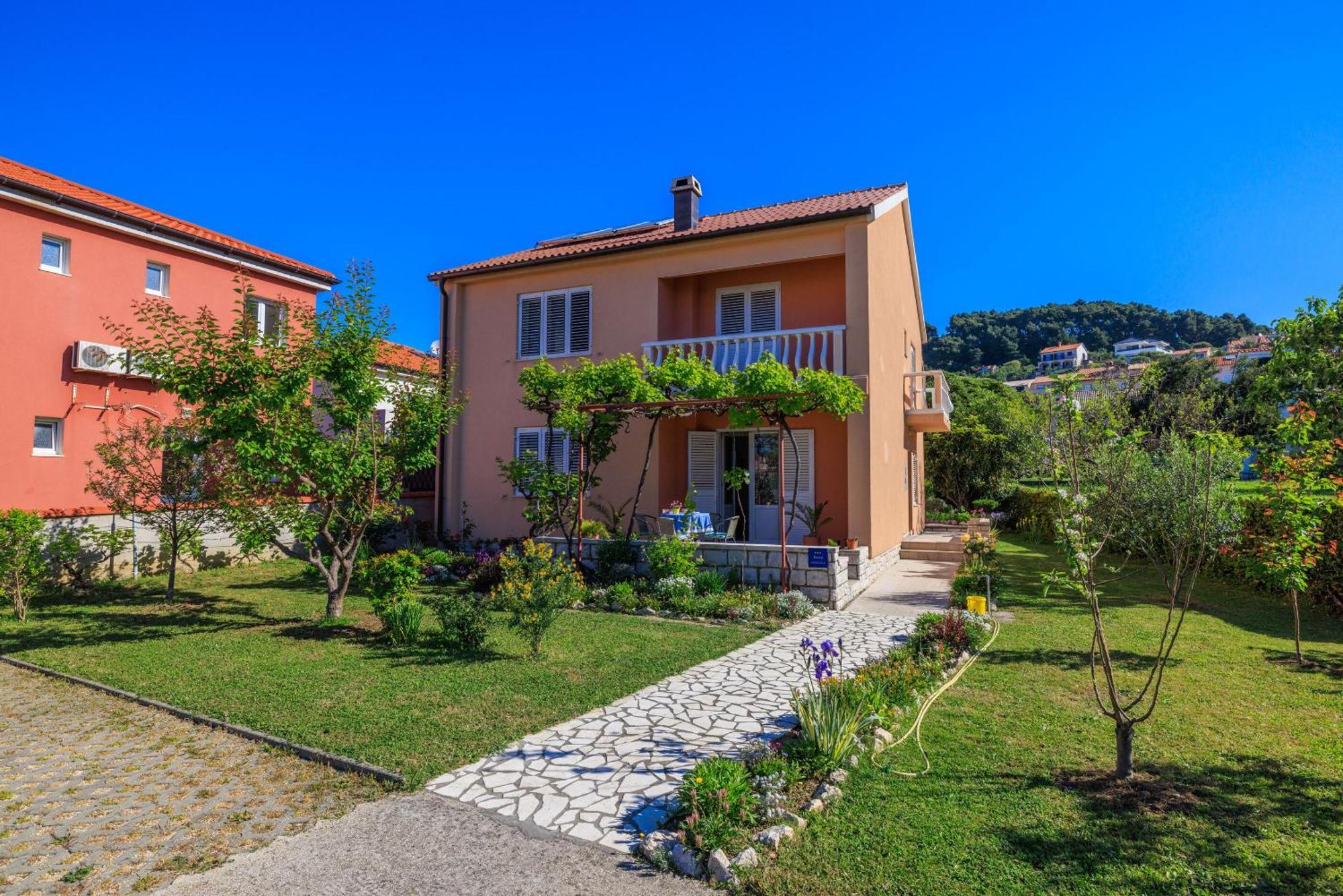 Apartment Zdravka Banjol Bagian luar foto